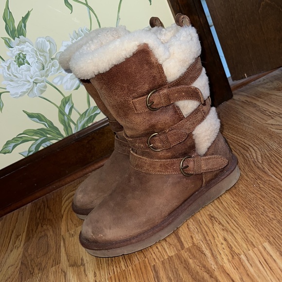 Ugg Boots - Picture 2 of 3